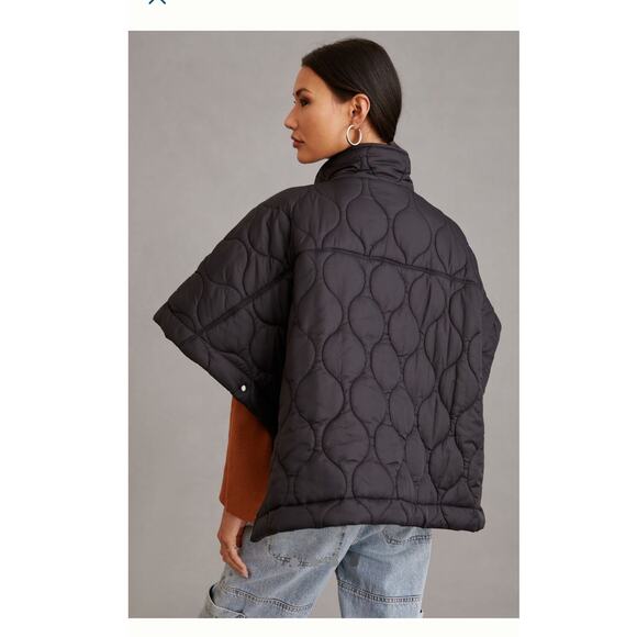 Anthropologie Pilcro Women’s Black Quilted Puffer Poncho / Cape / Blanket Jacket - Picture 4 of 6